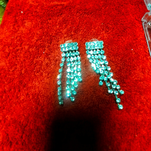 Vintage earrings - Picture 1 of 2